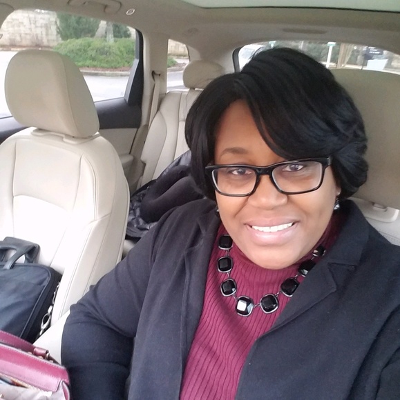 Meet your Posher, Miriam - Picture 1 of 1